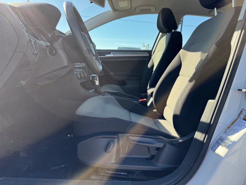 2016 Volkswagen e-Golf SE