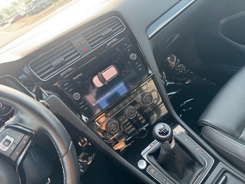 2019 Volkswagen Golf R DCC & Navigation 4Motion