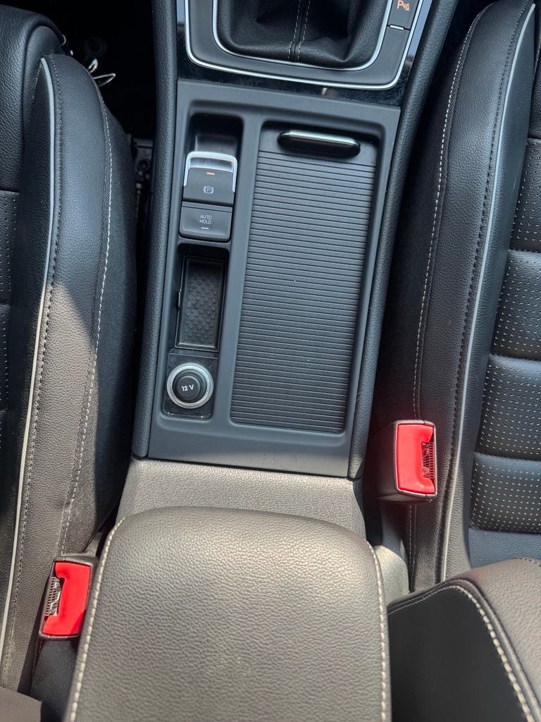 2019 Volkswagen Golf R DCC & Navigation 4Motion