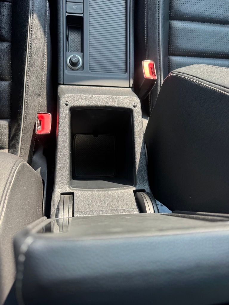 2019 Volkswagen Golf R DCC & Navigation 4Motion