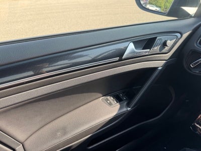 2019 Volkswagen Golf R DCC & Navigation 4Motion