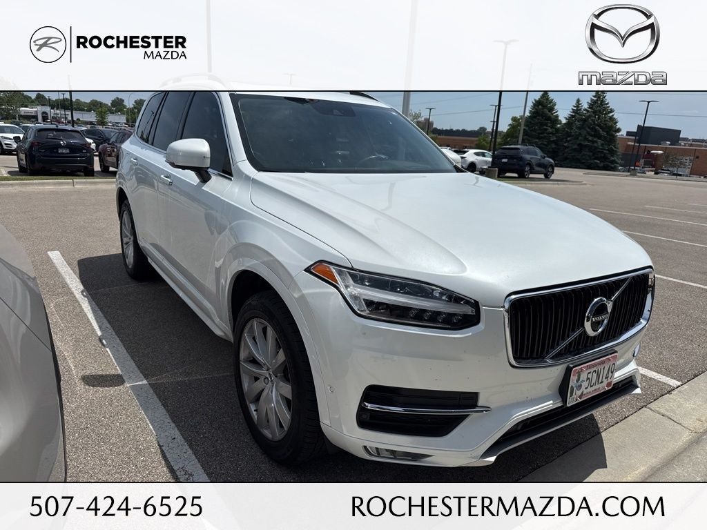 2017 Volvo XC90 T6 Momentum