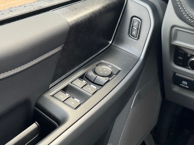2025 Ford F-150 Lightning Flash w/ Heated Steering Wheel