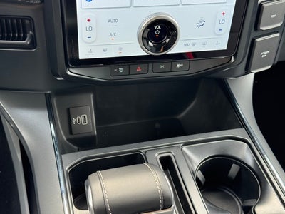 2025 Ford F-150 Lightning Flash w/ Heated Steering Wheel