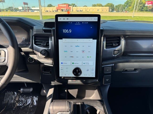 2025 Ford F-150 Lightning Flash w/ Heated Steering Wheel