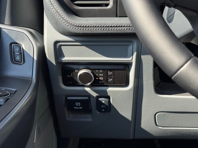 2025 Ford F-150 Lightning Flash w/ Heated Steering Wheel