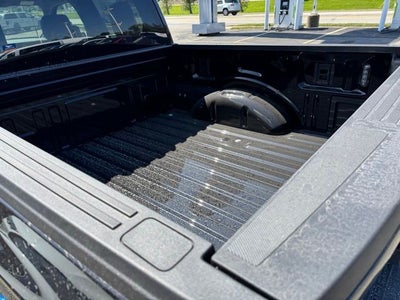 2025 Ford F-150 Lightning Flash w/ Extended Range Battery + Mobile Cord