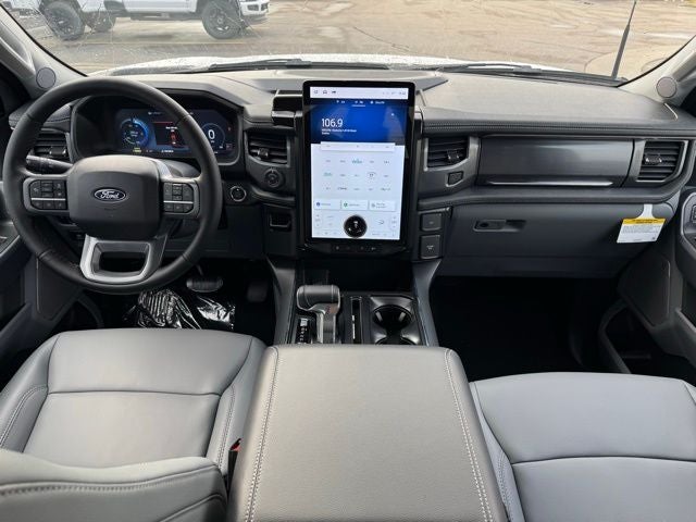 2025 Ford F-150 Lightning Flash w/ Mobile Power Cord + Heated Steering Wheel