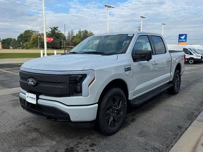 2025 Ford F-150 Lightning Flash w/ Mobile Power Cord + Heated Steering Wheel