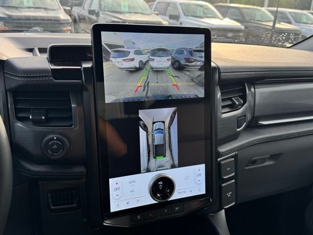 2025 Ford F-150 Lightning Flash w/ Mobile Power Cord + Heated Steering Wheel