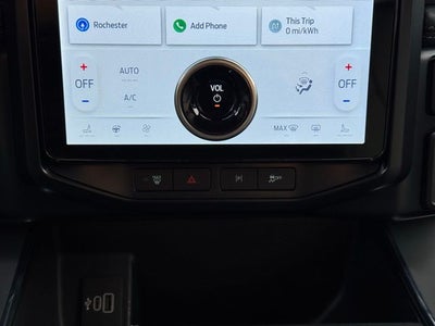 2025 Ford F-150 Lightning Flash w/ Mobile Power Cord + Heated Steering Wheel