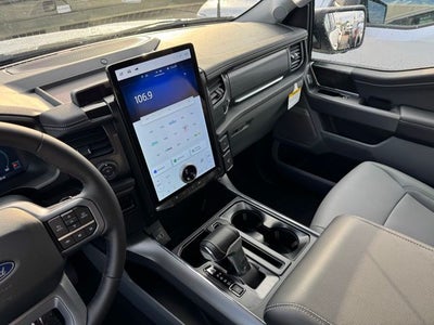 2025 Ford F-150 Lightning Flash w/ Mobile Power Cord + Heated Steering Wheel