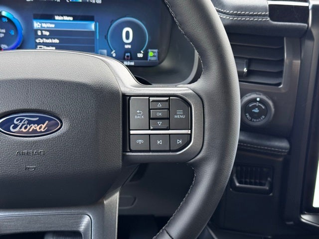 2025 Ford F-150 Lightning Flash w/ Extended Range Batt