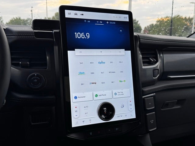 2025 Ford F-150 Lightning Flash w/ Extended Range Batt