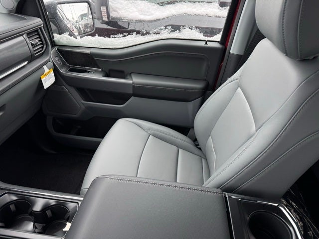 2025 Ford F-150 Lightning Flash w/9.6KW Pro Power Onboard + Max Tow