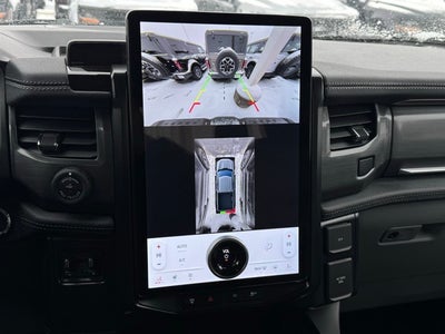 2025 Ford F-150 Lightning Flash w/9.6KW Pro Power Onboard + Max Tow