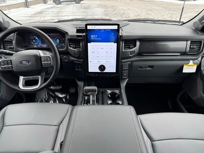 2025 Ford F-150 Lightning Flash w/9.6KW Pro Power Onboard + Max Tow