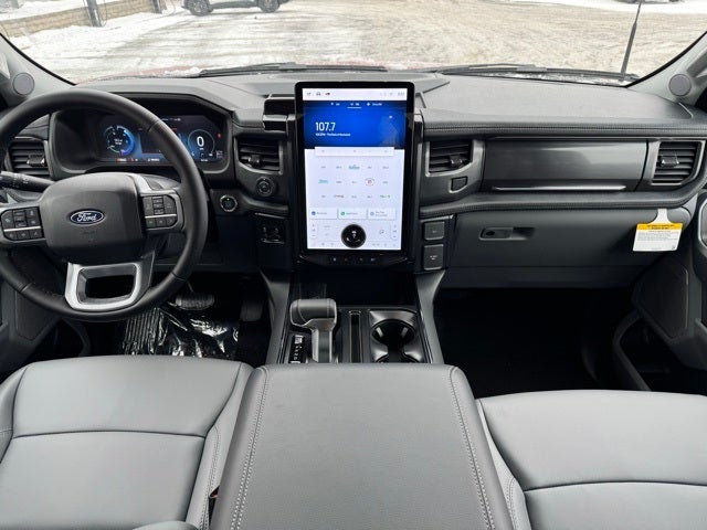 2025 Ford F-150 Lightning Flash w/9.6KW Pro Power Onboard + Max Tow