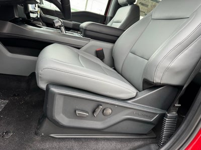 2025 Ford F-150 Lightning Flash w/9.6KW Pro Power Onboard + Max Tow