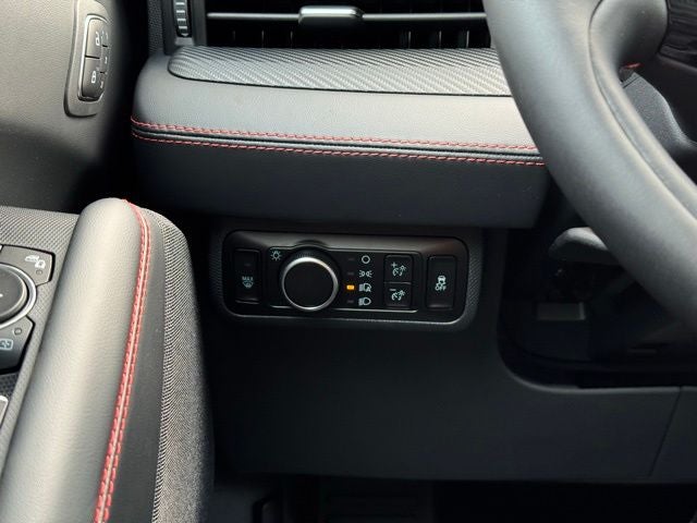 2025 Ford Mustang Mach-E Premium w/ Sport Appearance Pack + Panoramic Fixed-Glass R