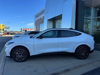2025 Ford Mustang Mach-E Premium Extended Rang w/ Panoramic Glass Roof
