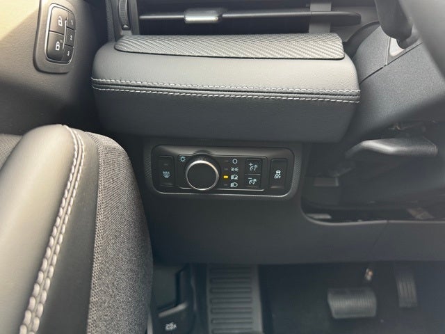 2025 Ford Mustang Mach-E Premium w/Extended Range + Panoramic Vista Roof