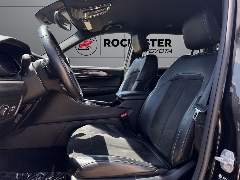 2022 Jeep Grand Cherokee L Altitude 4WD