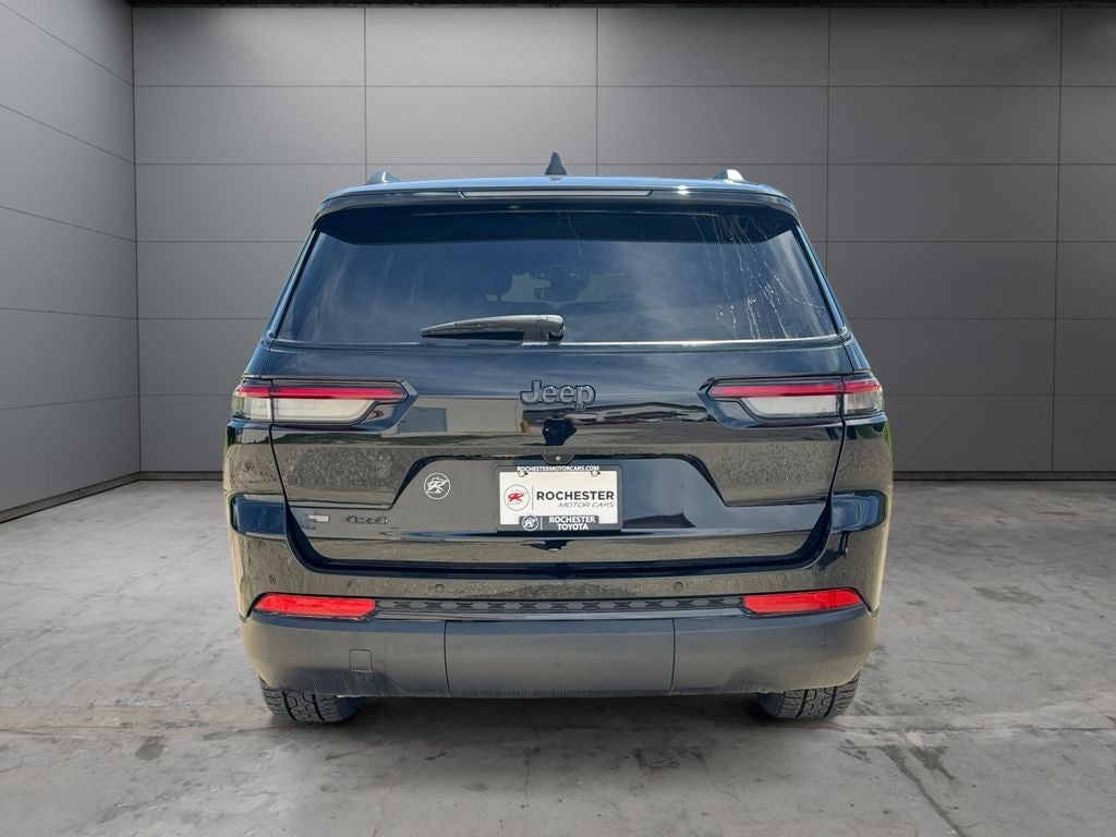 2022 Jeep Grand Cherokee L Altitude 4WD