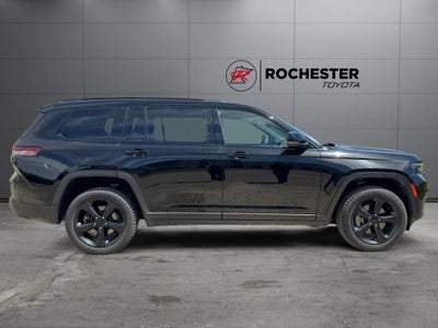 2022 Jeep Grand Cherokee L Altitude 4WD