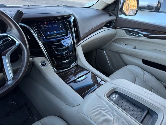 2016 Cadillac Escalade ESV Luxury 4WD