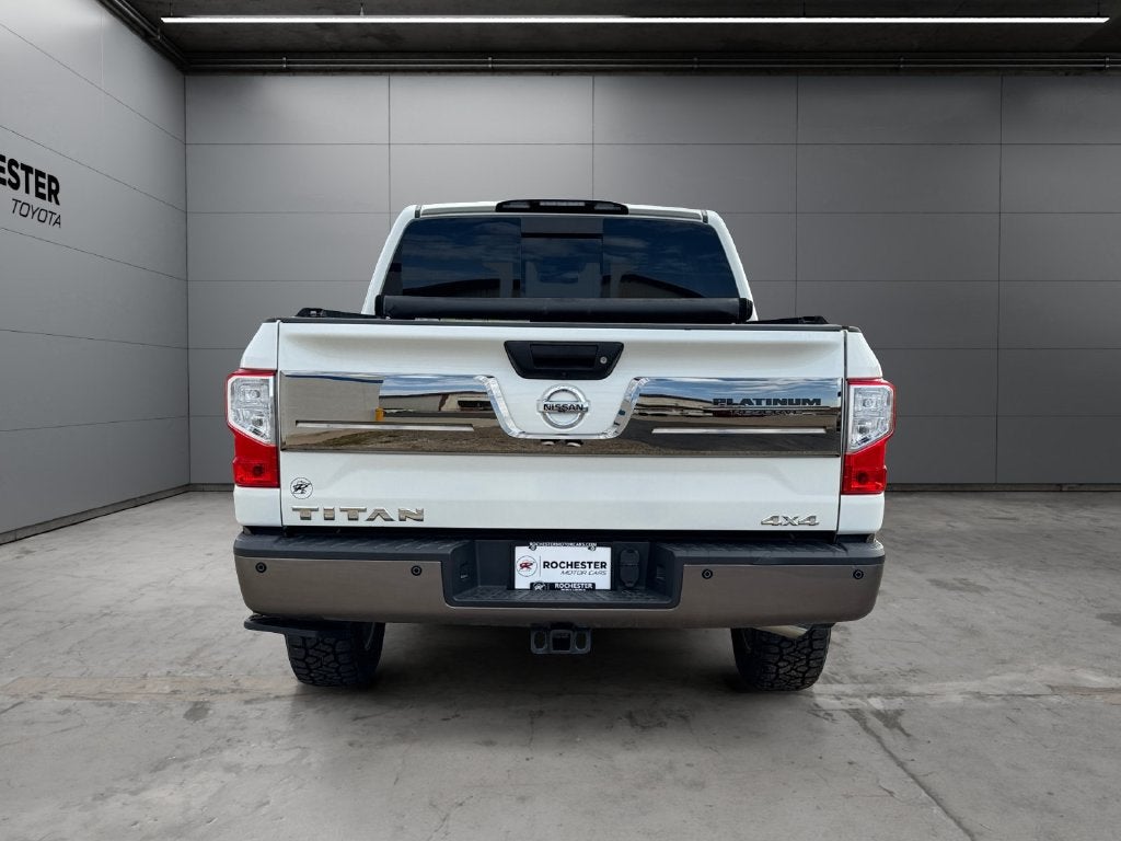 2019 Nissan Titan 4WD