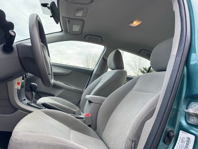 2009 Toyota Corolla LE FWD