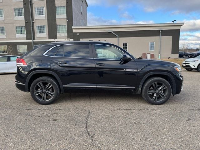 2022 Volkswagen Atlas Cross Sport 2.0T SEL R-Line AWD