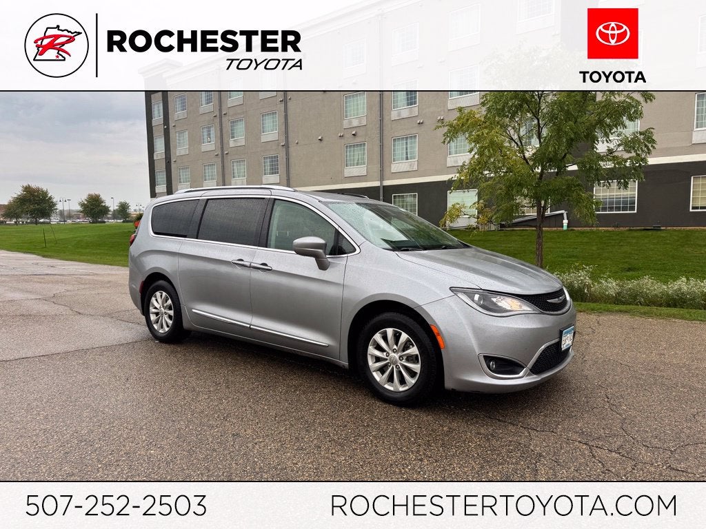 2019 Chrysler Pacifica Touring L FWD