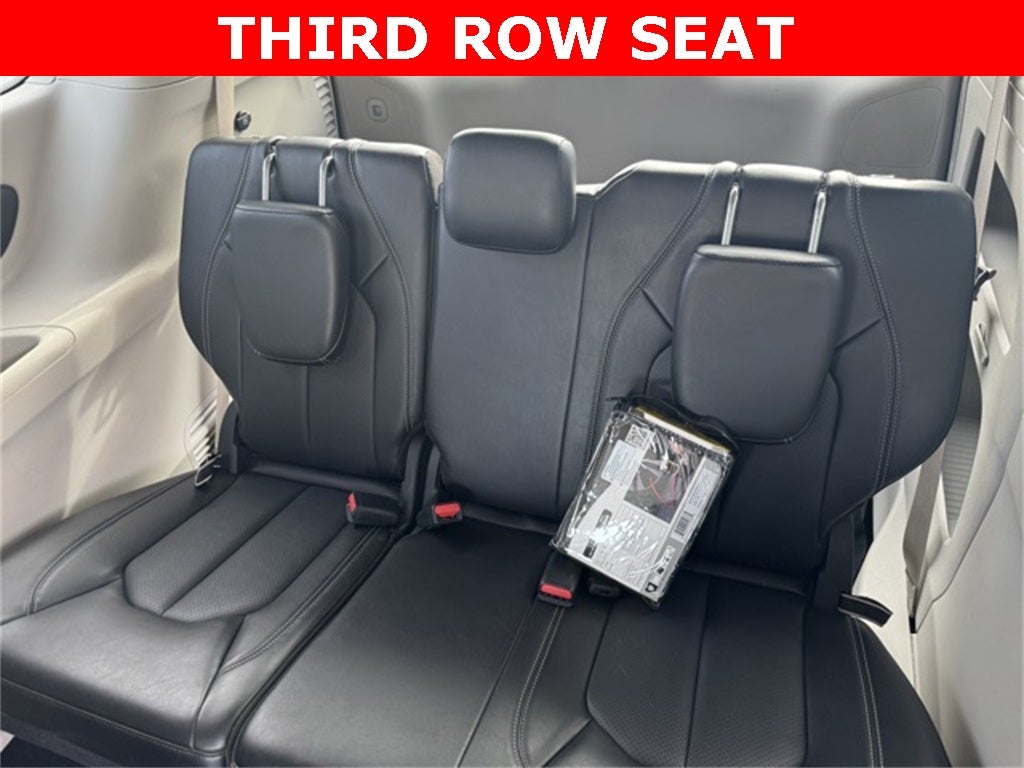 2024 Chrysler Pacifica Touring L FWD