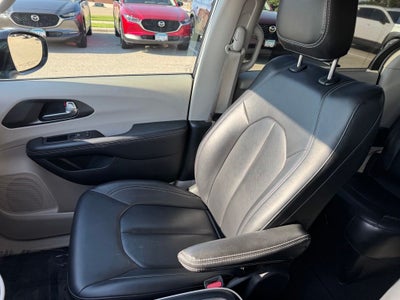 2024 Chrysler Pacifica Touring L FWD