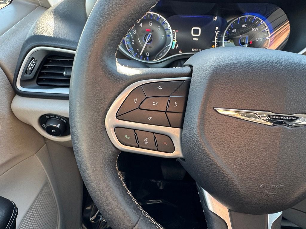 2024 Chrysler Pacifica Touring L FWD