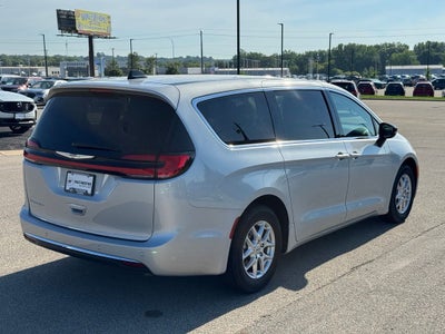 2024 Chrysler Pacifica Touring L FWD
