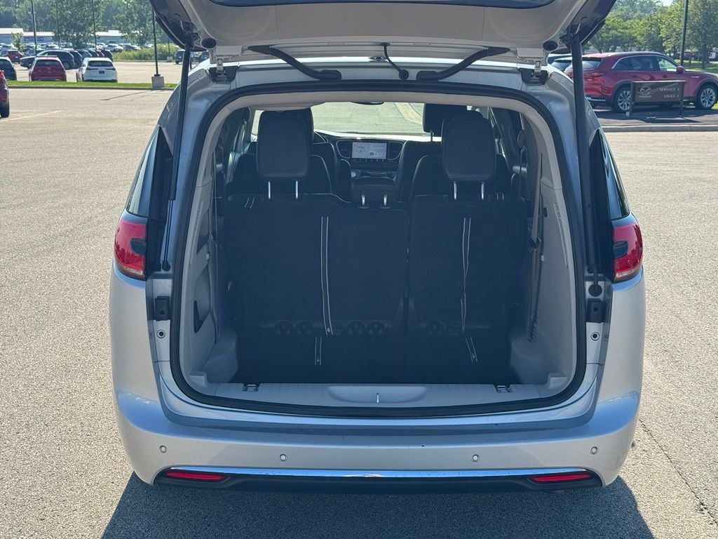 2024 Chrysler Pacifica Touring L FWD