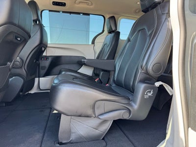 2024 Chrysler Pacifica Touring L FWD