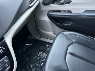 2023 Chrysler Pacifica Touring L FWD