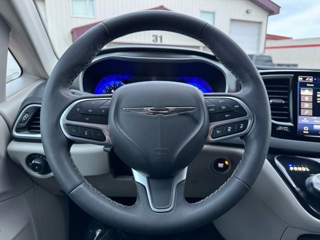 2023 Chrysler Pacifica Touring L FWD