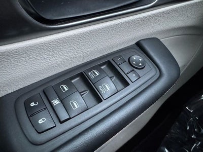 2023 Chrysler Pacifica Touring L FWD