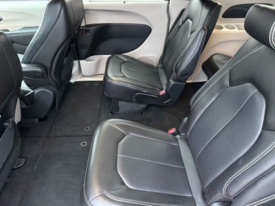 2023 Chrysler Pacifica Touring L FWD