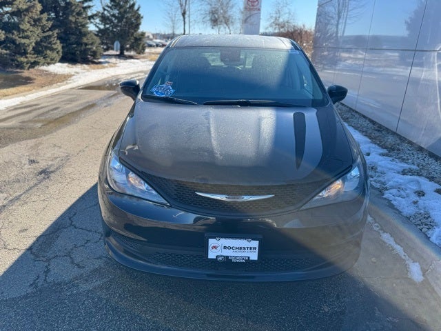 2024 Chrysler Voyager LX FWD