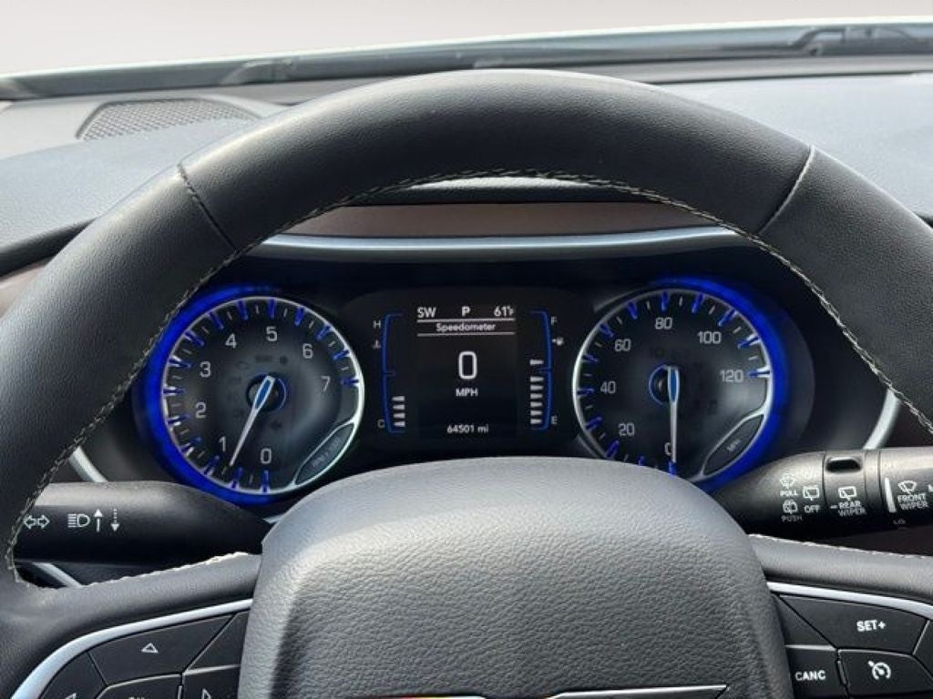 2023 Chrysler Voyager LX FWD
