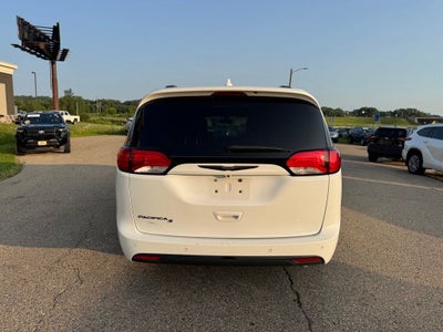 2018 Chrysler Pacifica Touring L Plus FWD