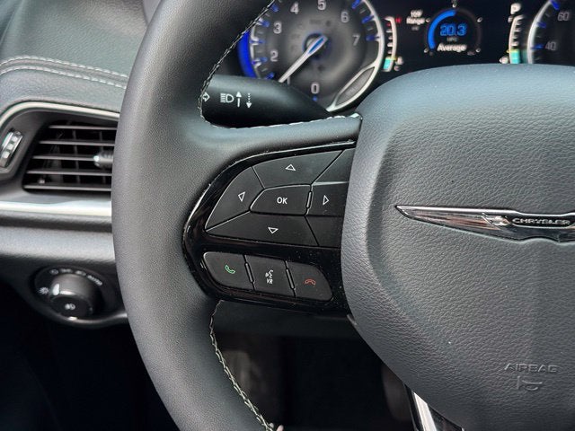 2025 Chrysler Pacifica Limited FWD