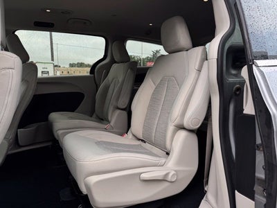 2019 Chrysler Pacifica Hybrid Touring Plus FWD
