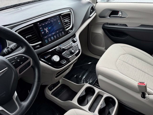 2019 Chrysler Pacifica Hybrid Touring Plus FWD